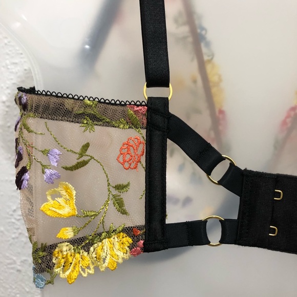 Victoria’s Secret 34DD & Medium Cheeky Panty Dream Angels Plunge Floral Bra Set - Picture 5 of 12